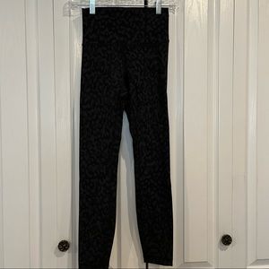 COPY - lululemon Animal Print Size 4 Wunder Train Legging